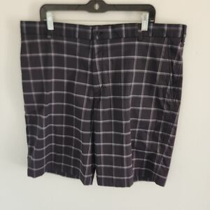 Nike Golf Shorts Black Gray Plaid Flat Front Men’s Size 40